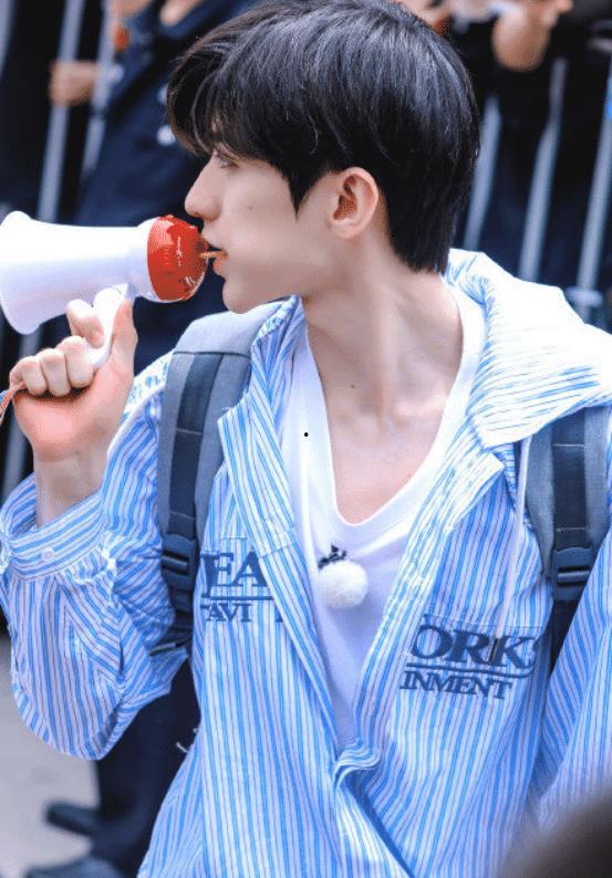 跑男蔡徐坤最新爆料,最新爆料背后的故事与感悟